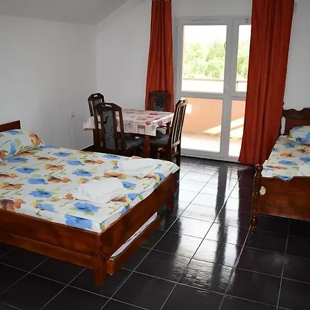 Srebrna Nit Apartment *