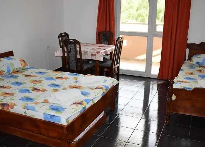 Srebrna Nit 公寓 *